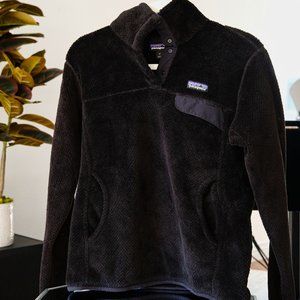 Patagonia Women's Re-Tool Snap-T Fleece Pullover in Black | EUC